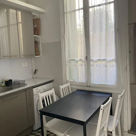 Claudia Port Apartment Nice