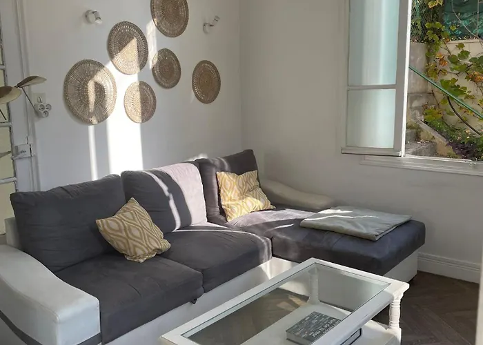 Appartement Claudia Port Nice